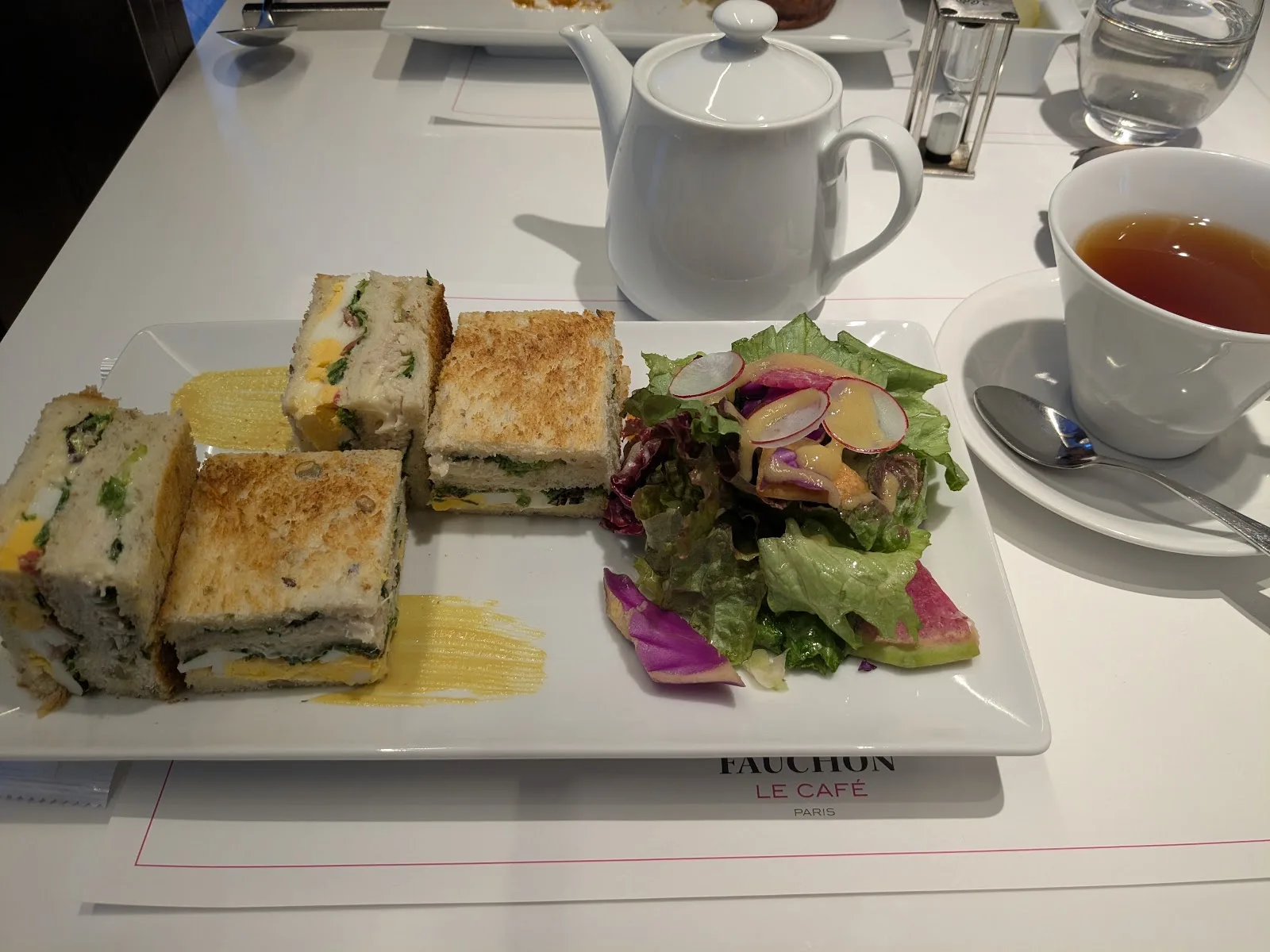DEAN & DELUCA カフェ 日本橋高島屋 S.C. · 13